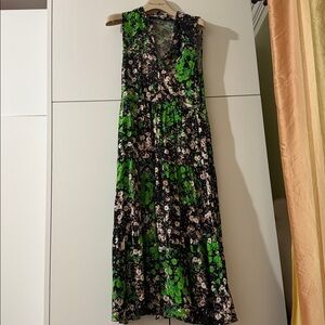 & Other Stories sleeves Floral Dress - Green and Black midi dress size 0